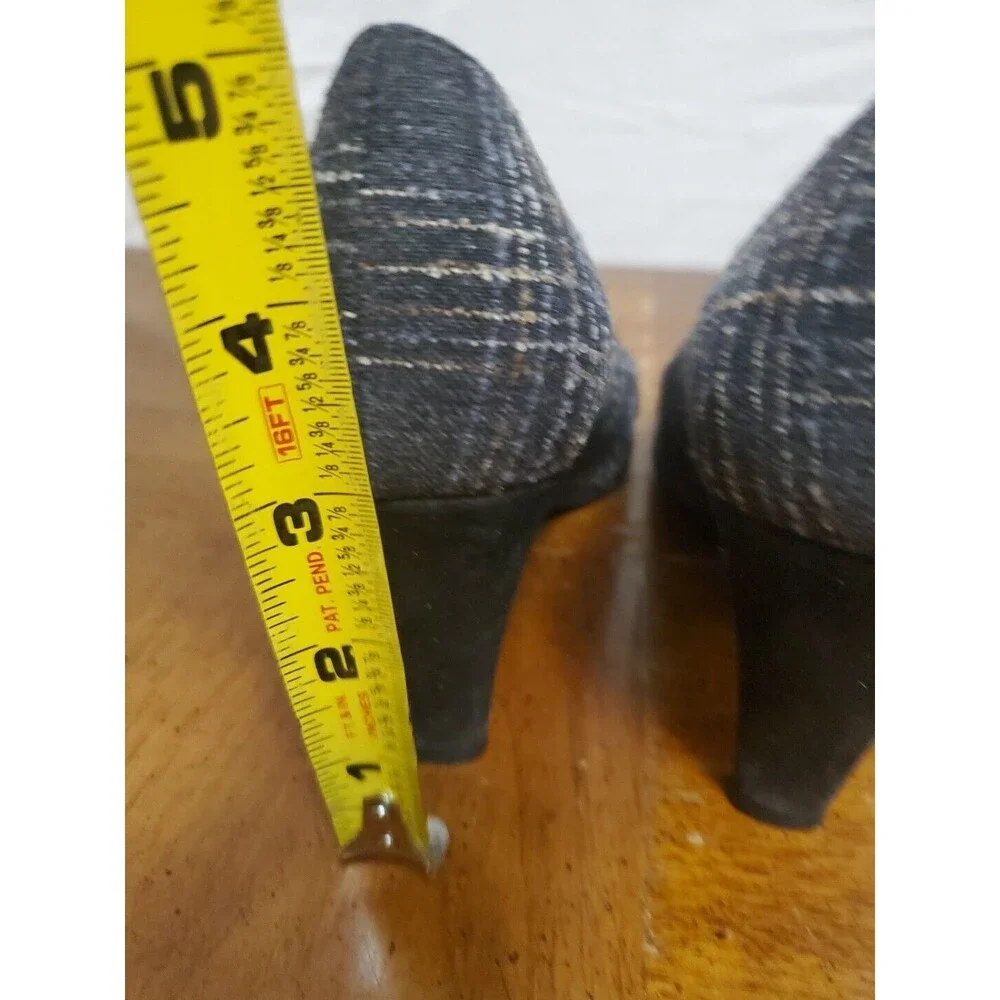 Stuart Weitzman Tattersall Flannel Buckle Up Pumps Shoes Heels Gray Plaid 5.5 M